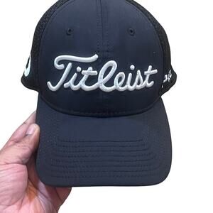 Titleist Men Large XL Tour Performance Pro V1 fitted Golf FootJoy